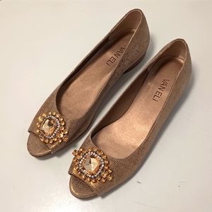Vaneli Asela Flats